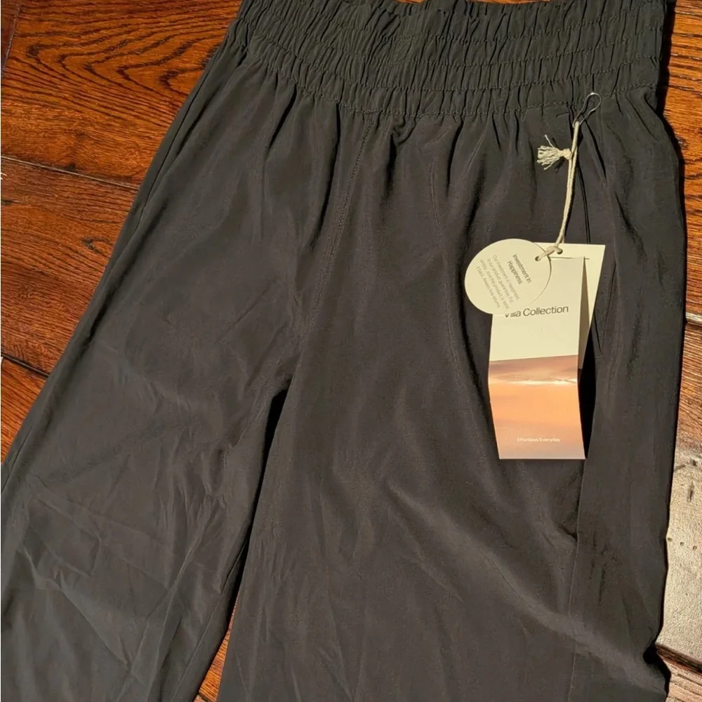 Vuori Villa Black Wideleg Pant SHORT XS - Picture 4 of 5